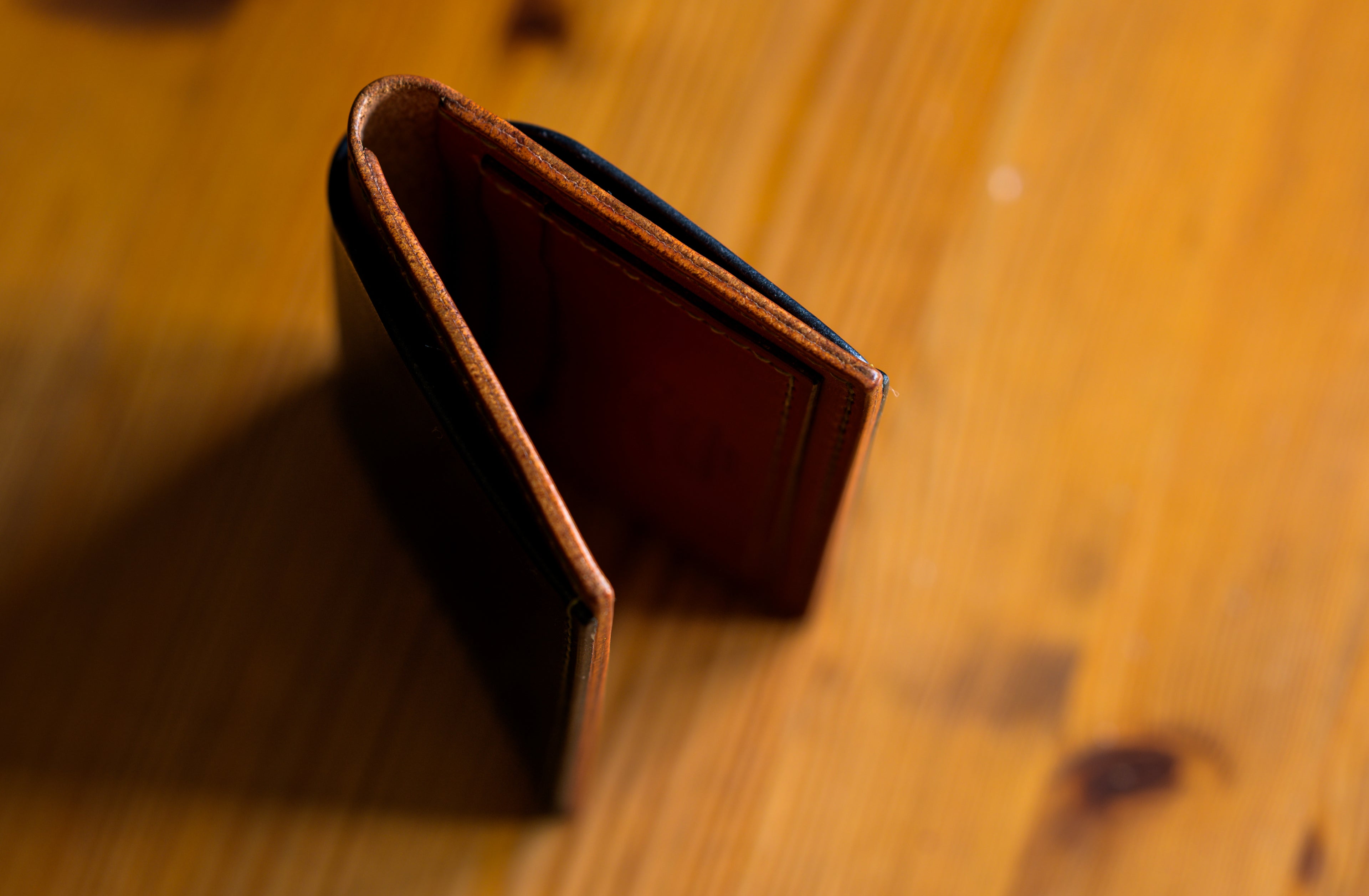 Dillinger Wallet V2 in Navi