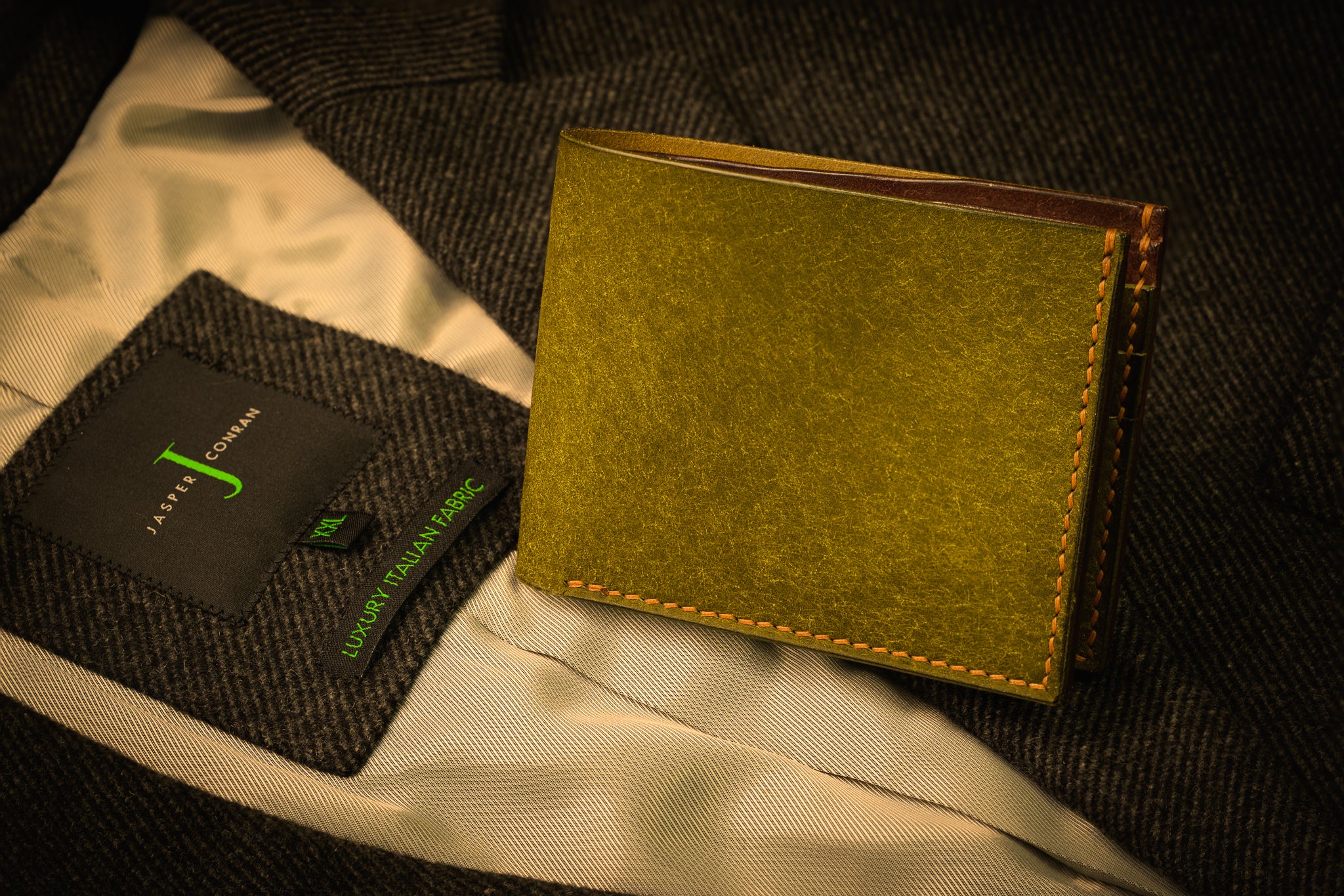 Classic billfold wallet in Pueblo leather