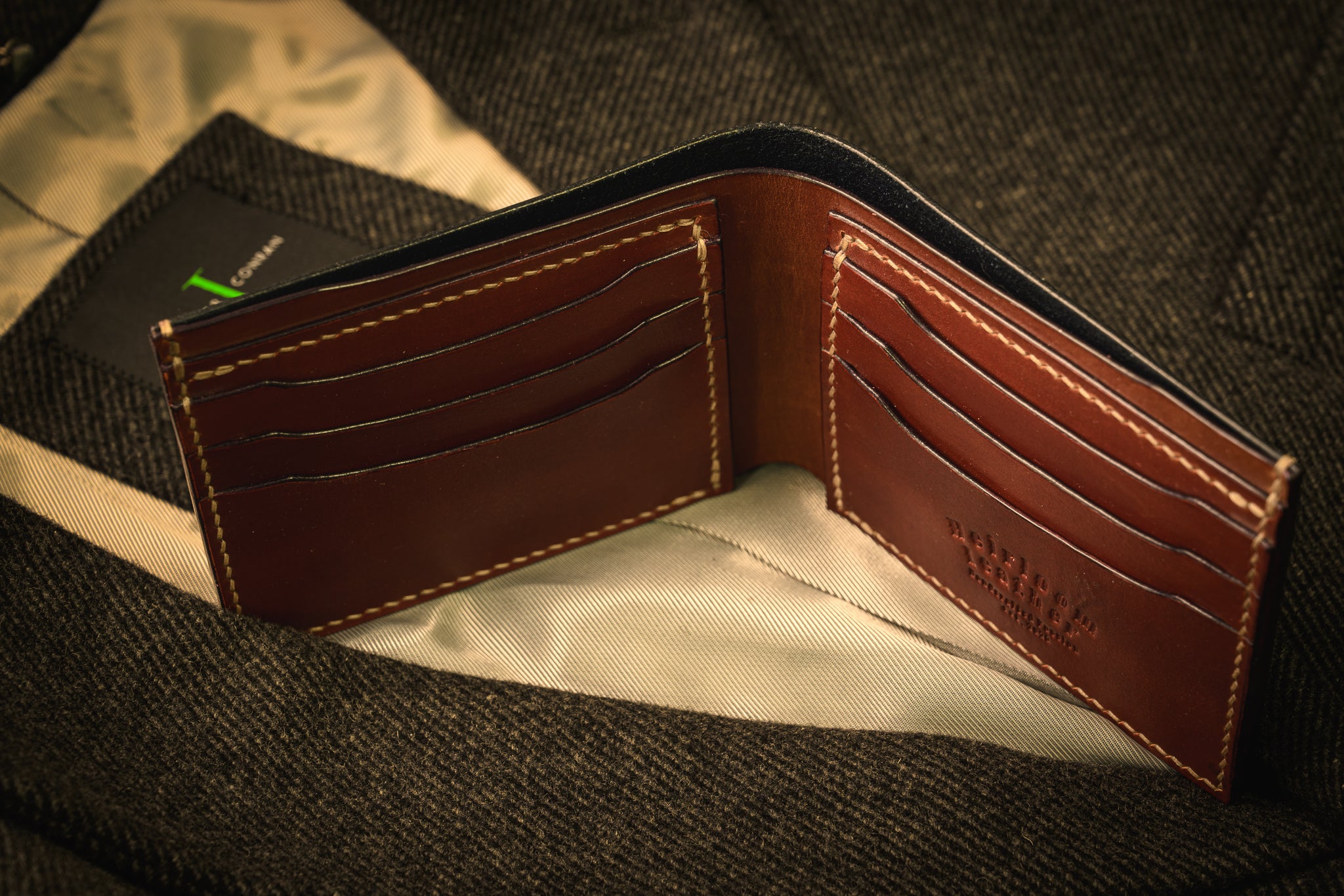 Classic billfold mens wallet