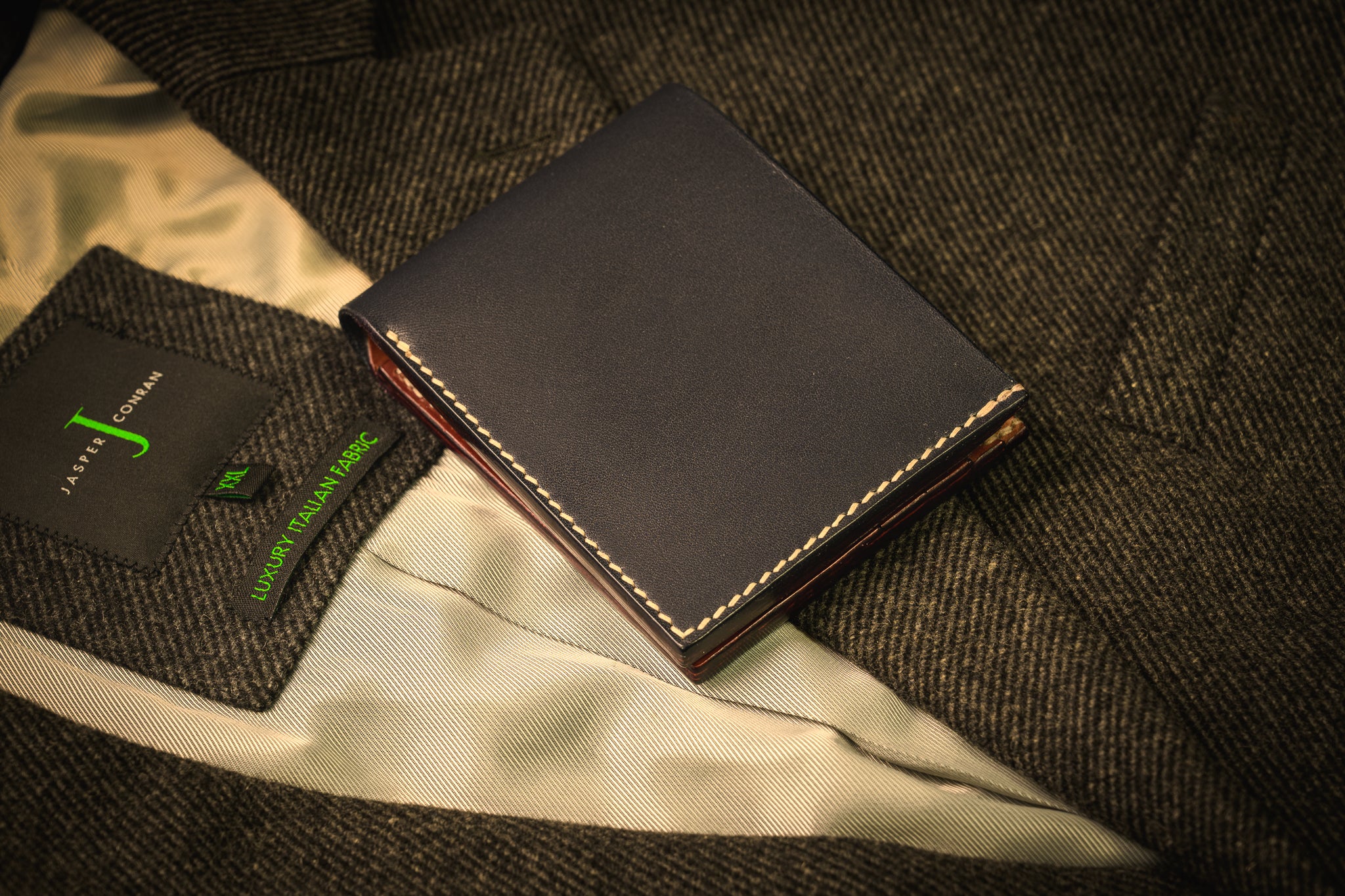 Classic billfold mens wallet