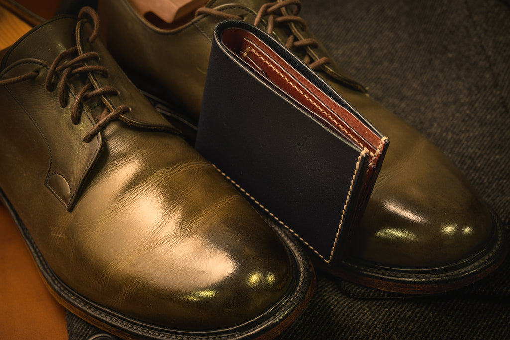 Classic billfold mens wallet