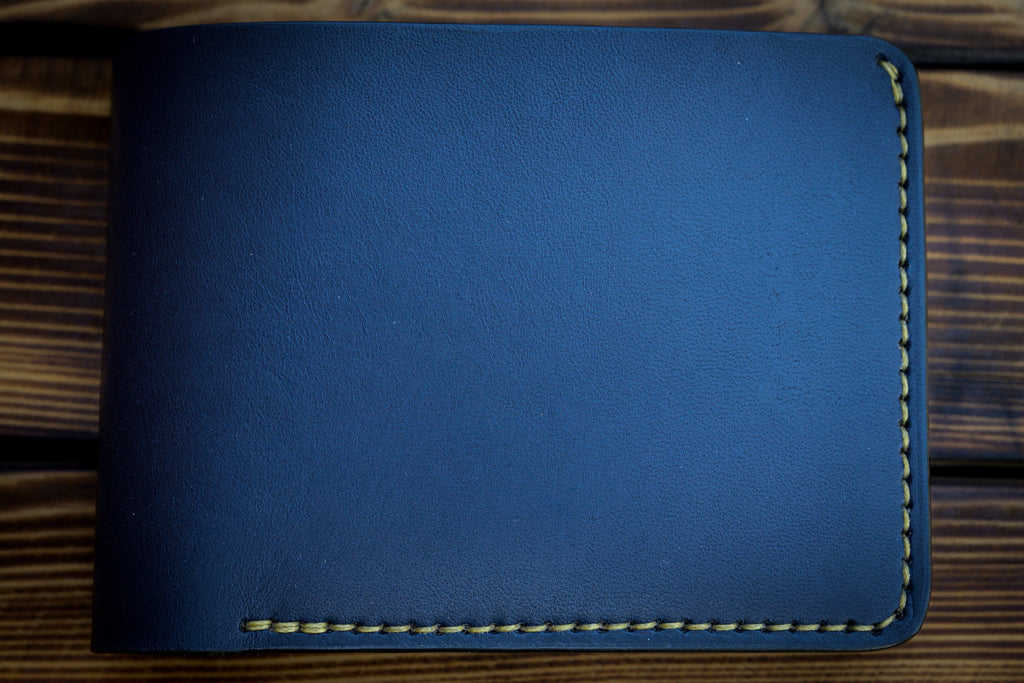 Classic billfold mens wallet