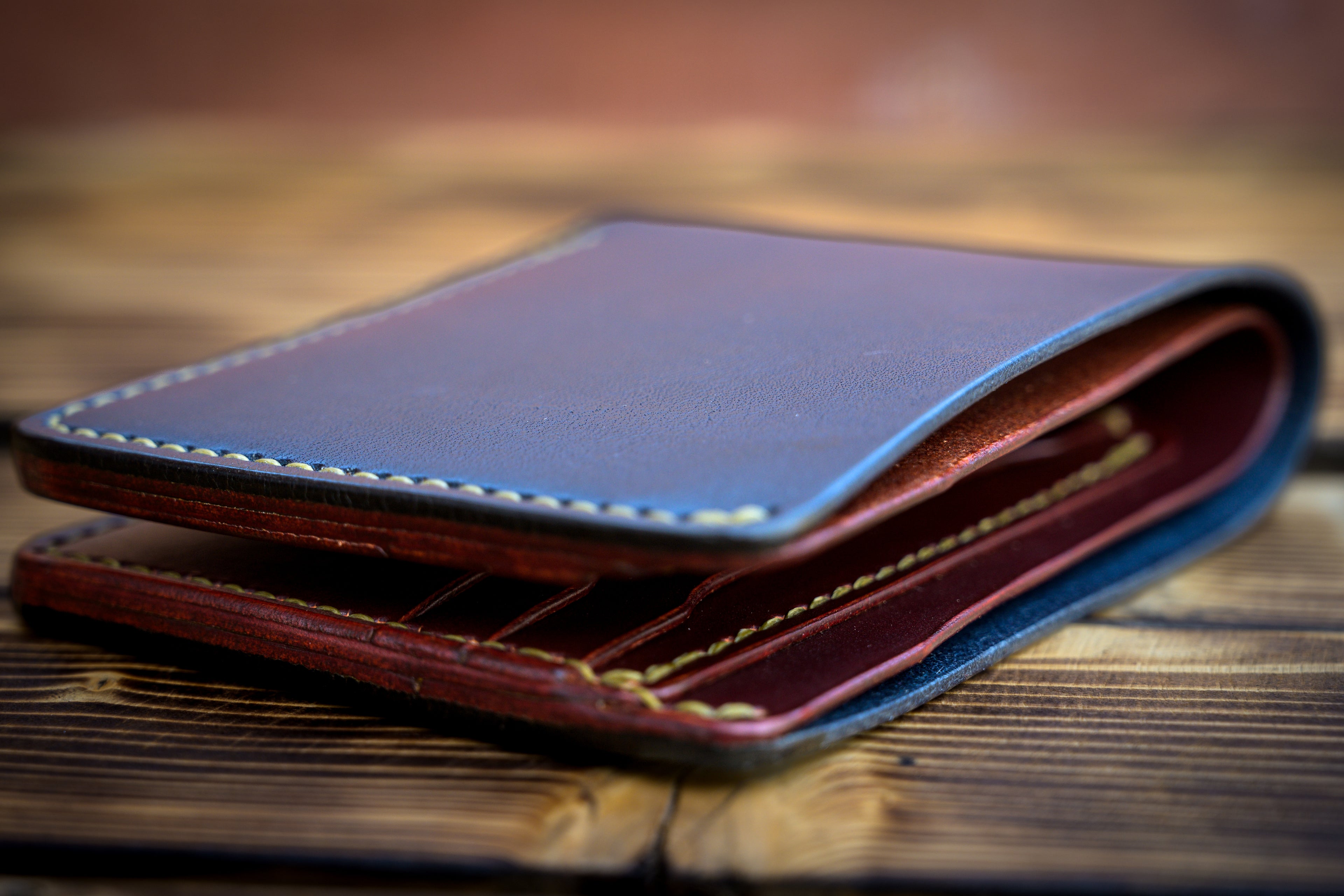Classic billfold mens wallet
