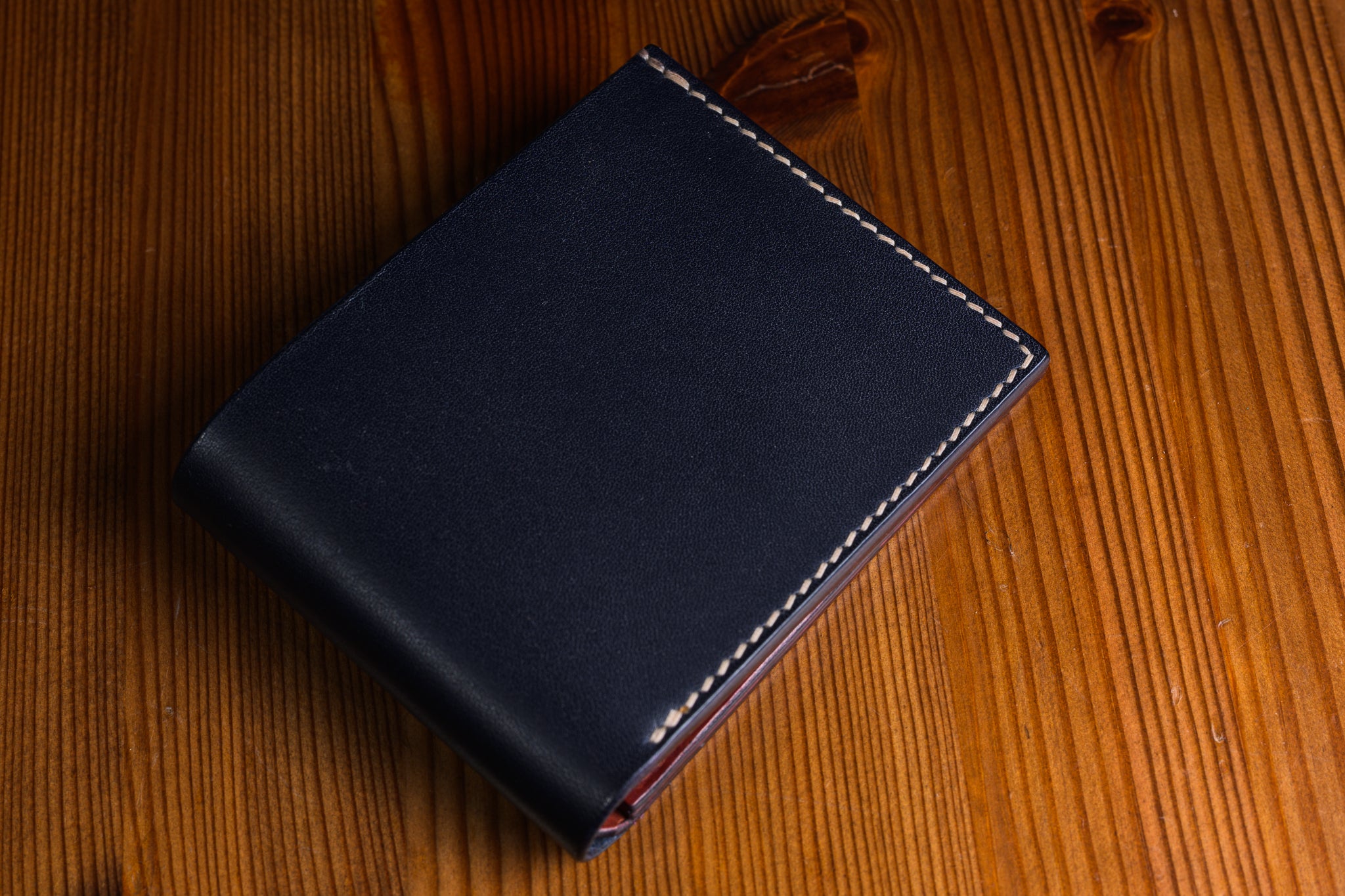 Classic billfold mens wallet