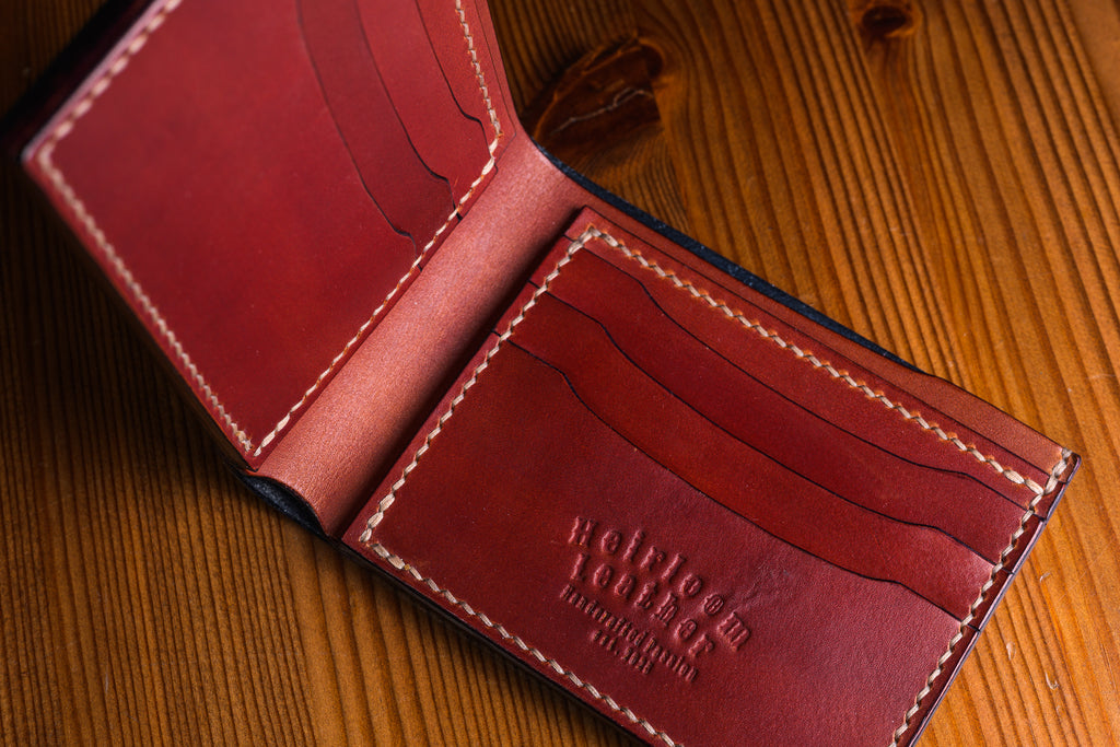 Classic billfold mens wallet