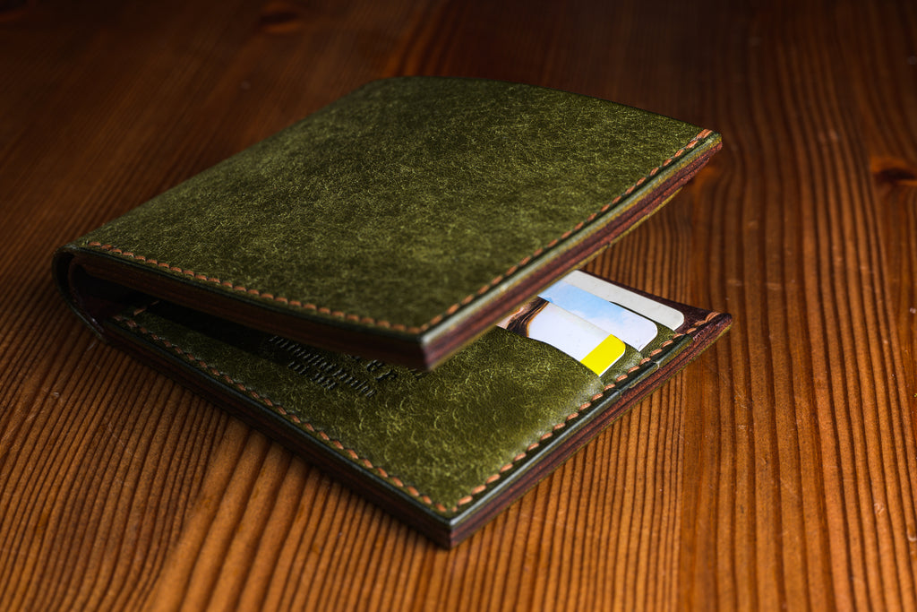 Classic billfold wallet in Pueblo leather
