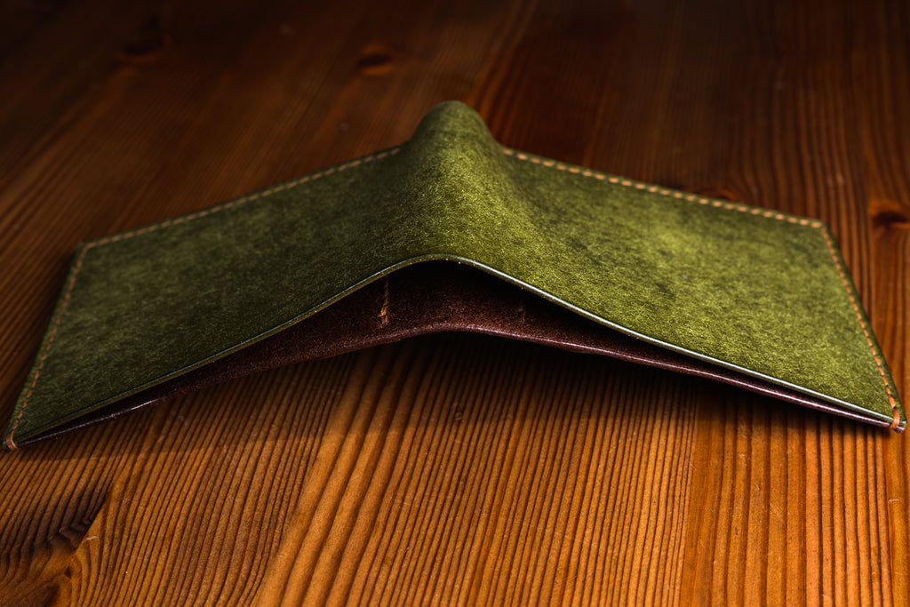 Classic billfold wallet in Pueblo leather
