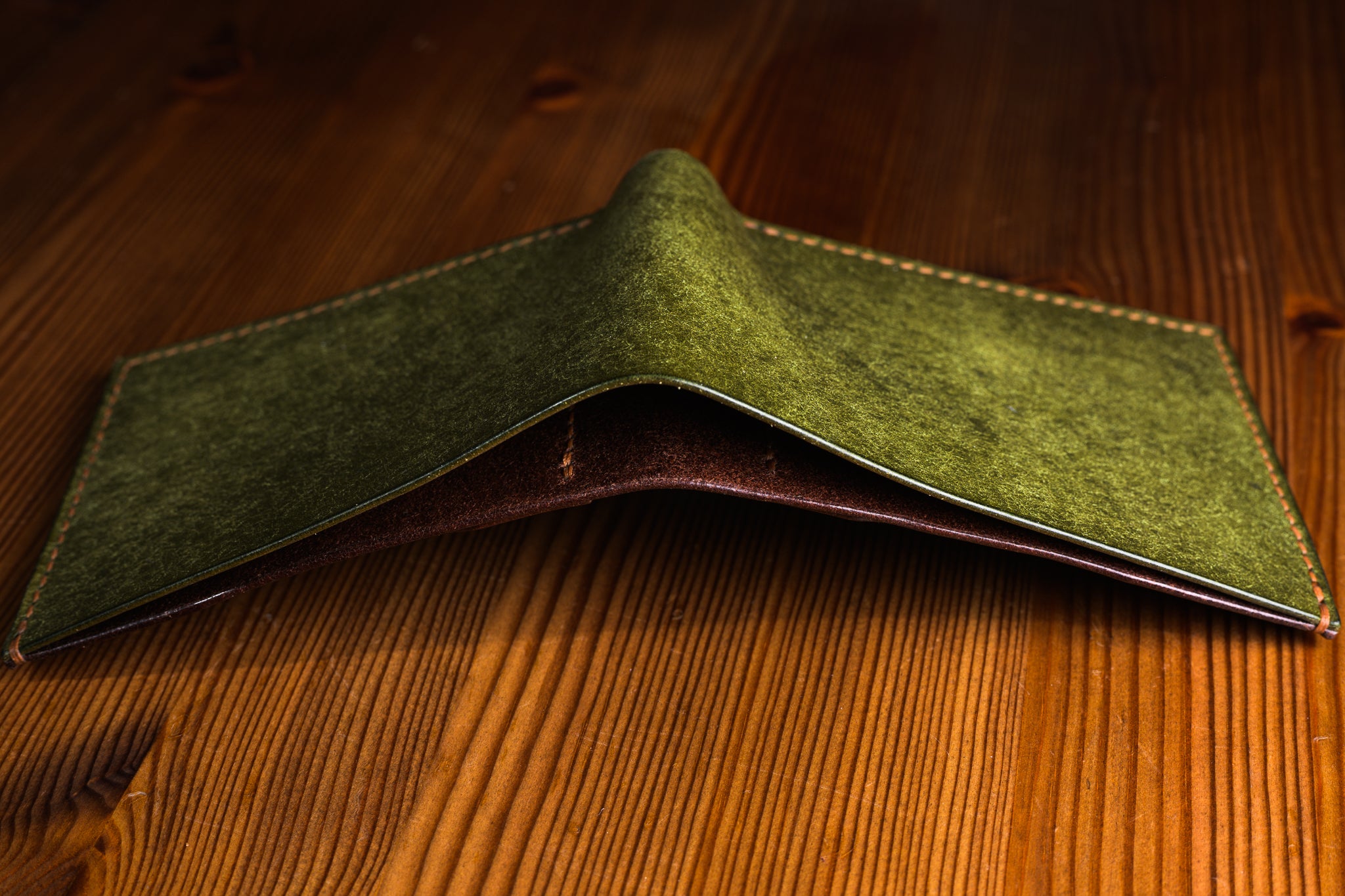 Classic billfold wallet in Pueblo leather
