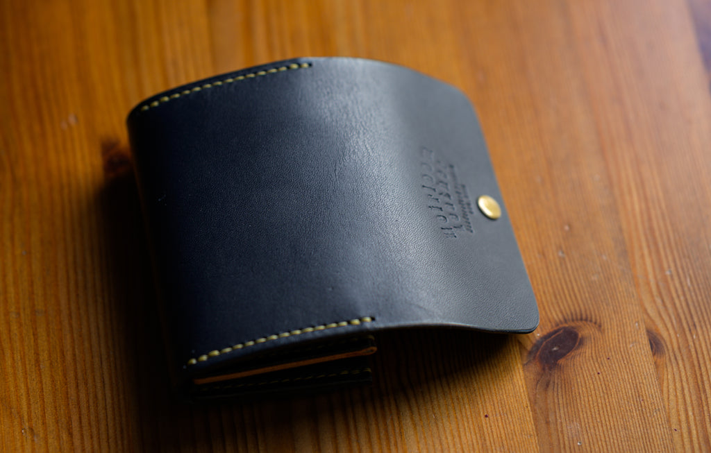 The pouch wallet