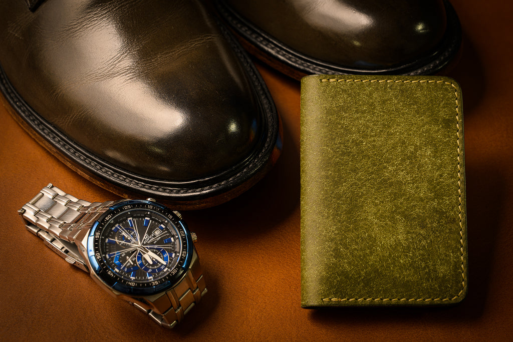 Ultimate card holder in Olive Pueblo leather