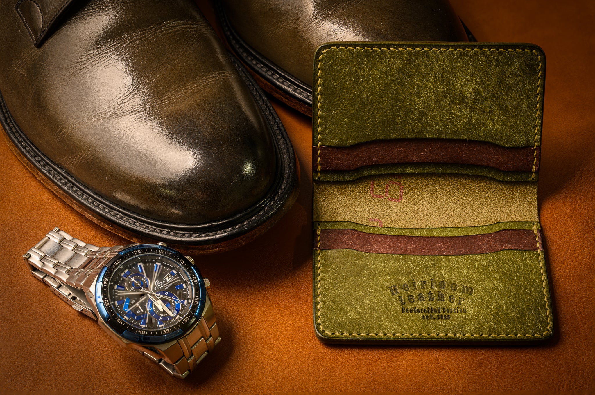 Ultimate card holder in Olive Pueblo leather