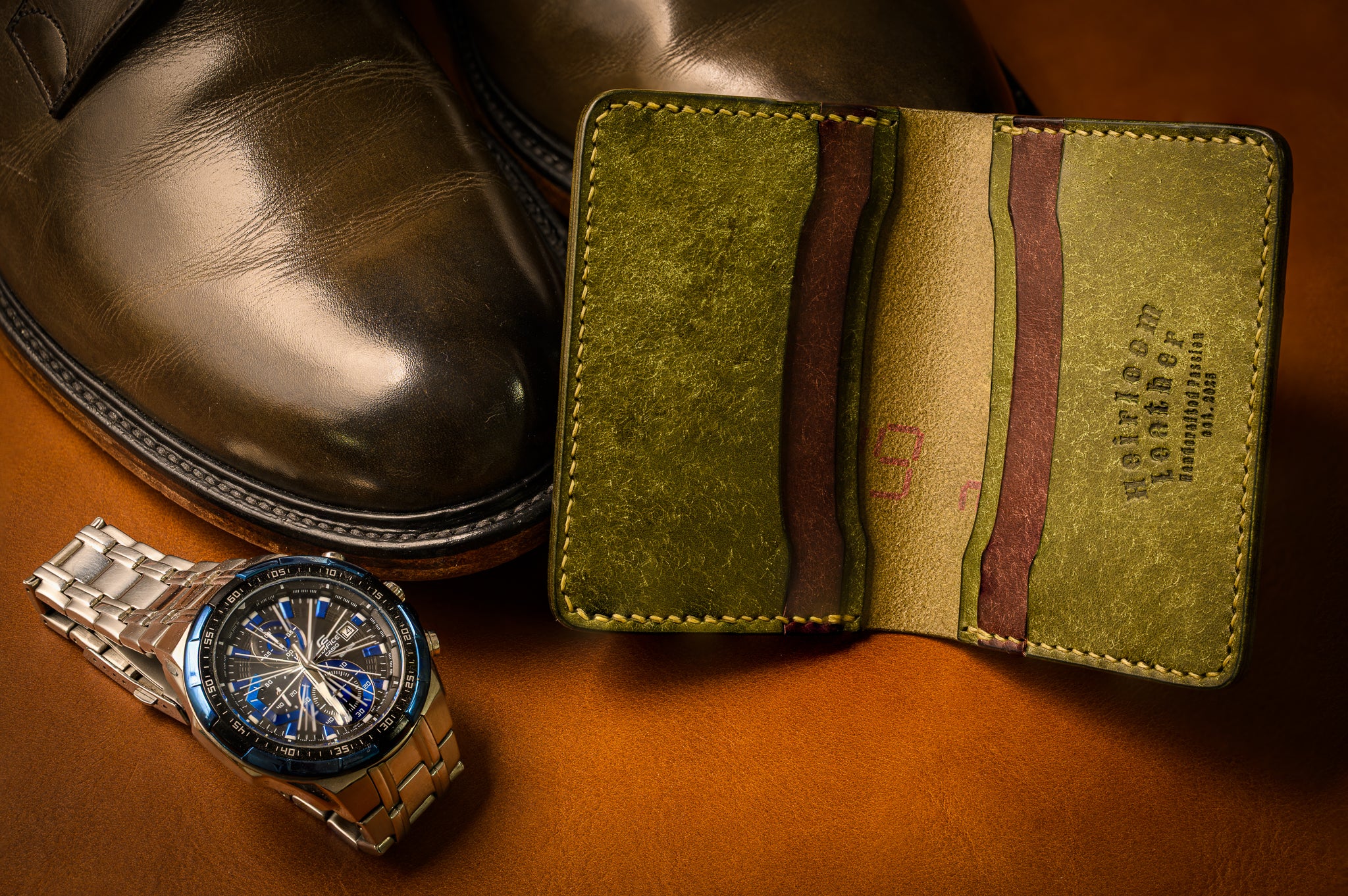 Ultimate card holder in Olive Pueblo leather