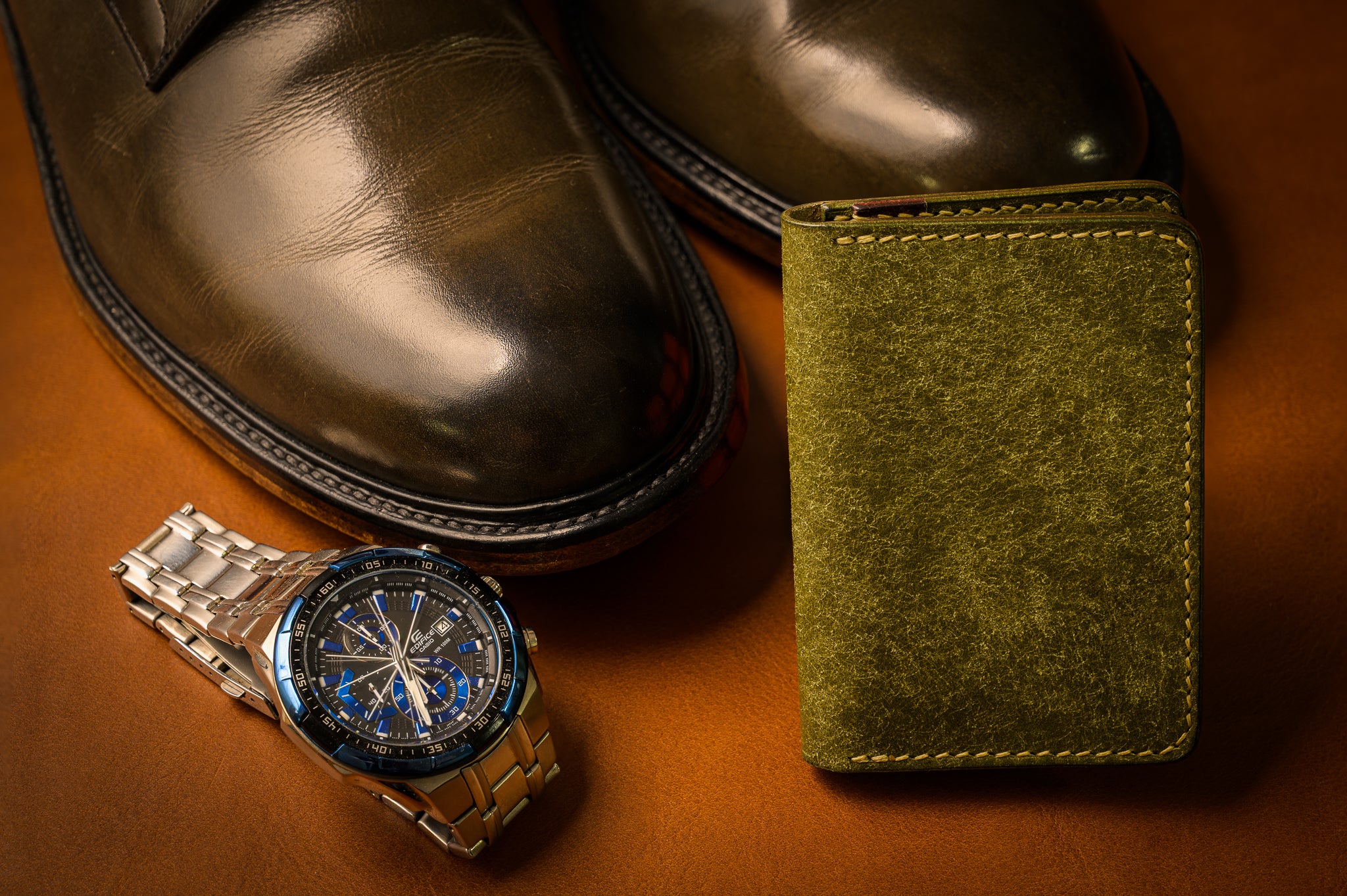 Ultimate card holder in Olive Pueblo leather