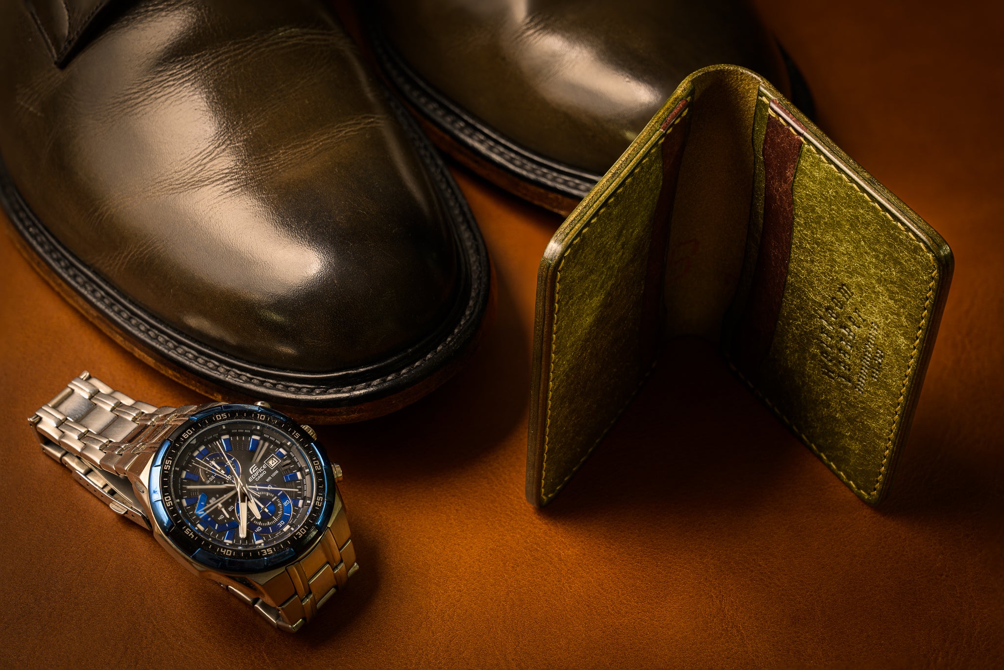 Ultimate card holder in Olive Pueblo leather